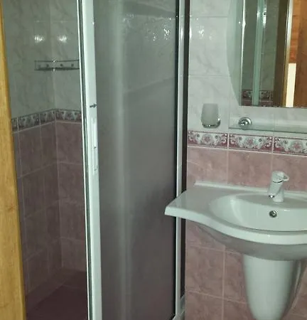 Ξενοδοχείο семеен идън 3*