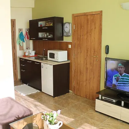 семеен идън