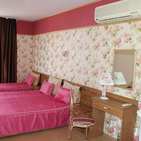 семеен идън Ξενοδοχείο