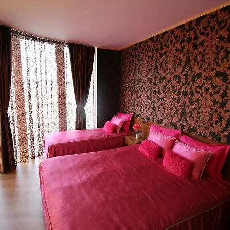 Ξενοδοχείο семеен идън