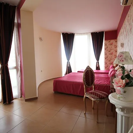 семеен идън Ξενοδοχείο