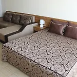 Hotel семеен идън