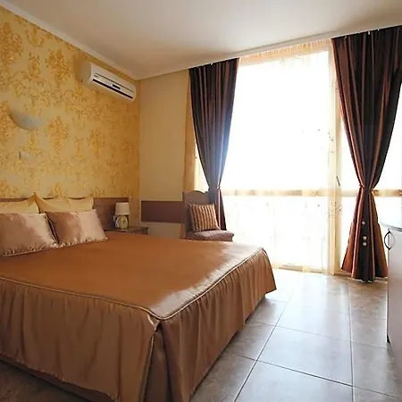 семеен идън Hotel 3*