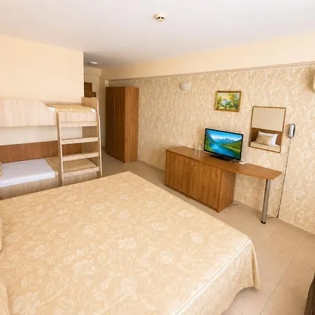 Hotel семеен идън 3*