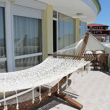 Otel семеен идън