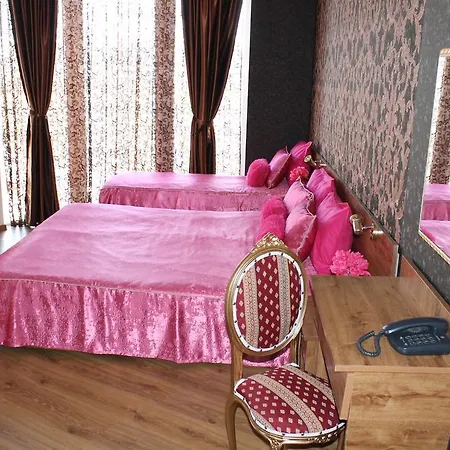 семеен идън Otel