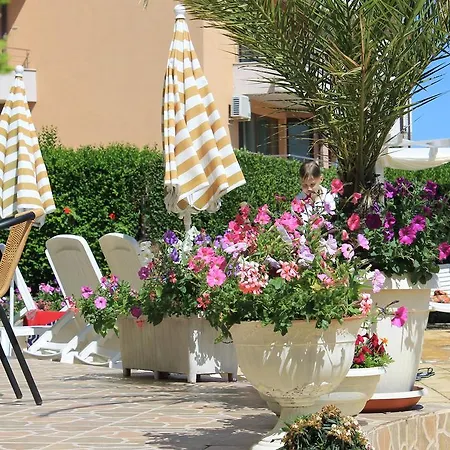 семеен идън Otel Sveti Vlas