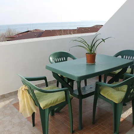 Otel семеен идън